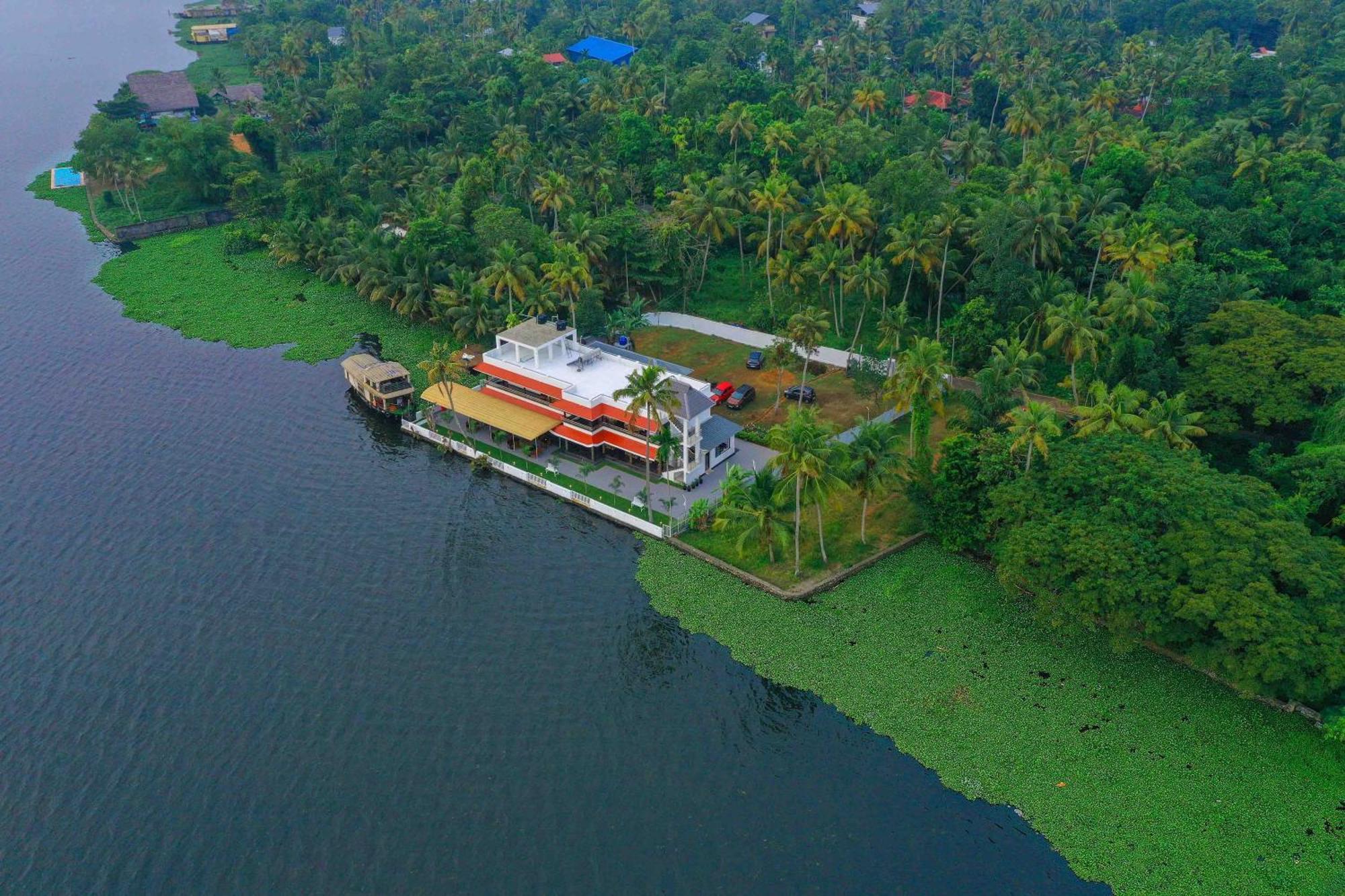 Vembanad Village Backwater Resort Alappuzha Exteriör bild